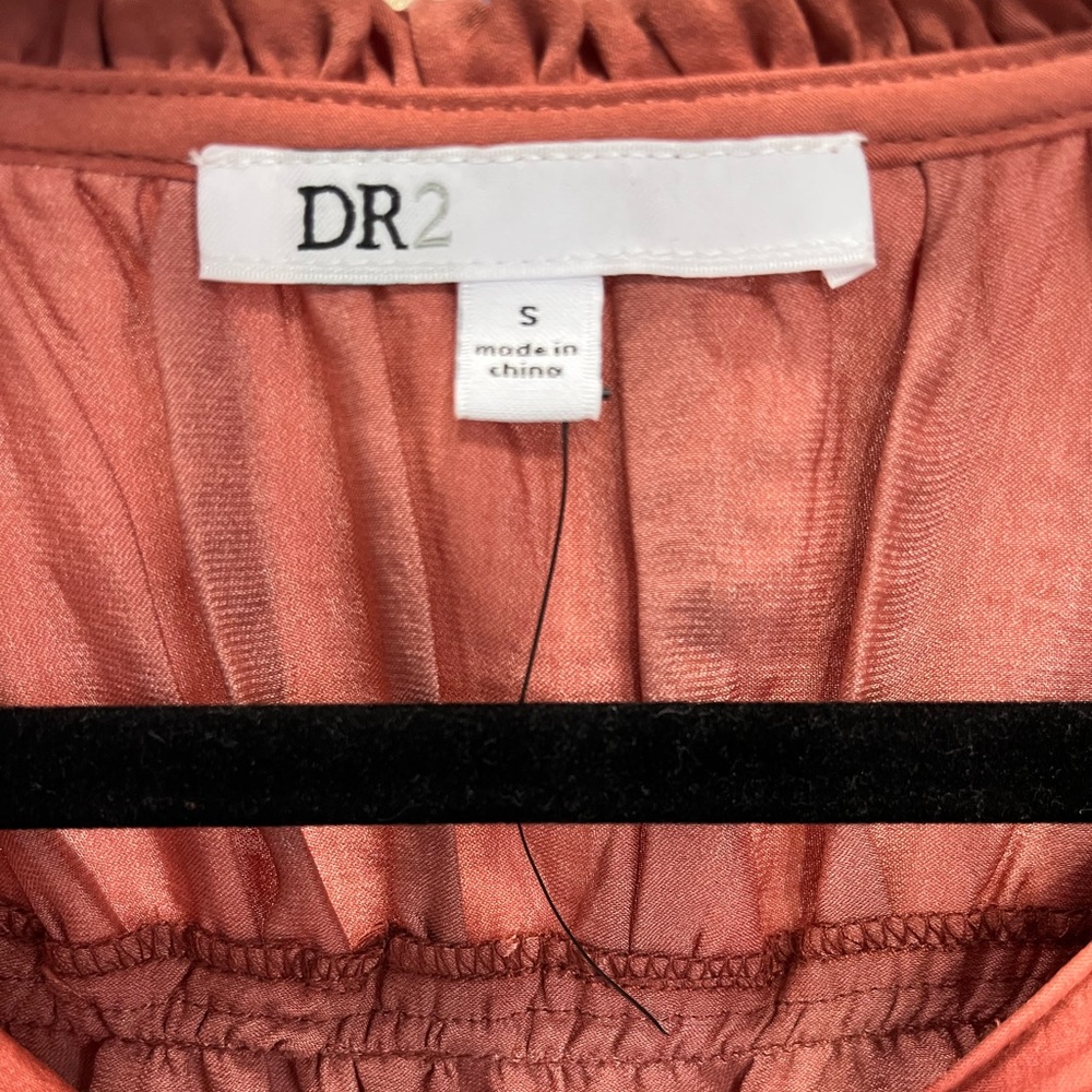 DR2 Women's Ruffled Rust Blouse - Picture 2 of 6